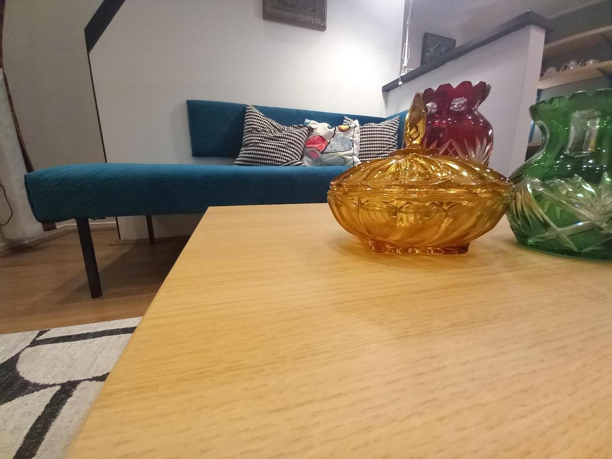 Farinelli At Opera Appartement *